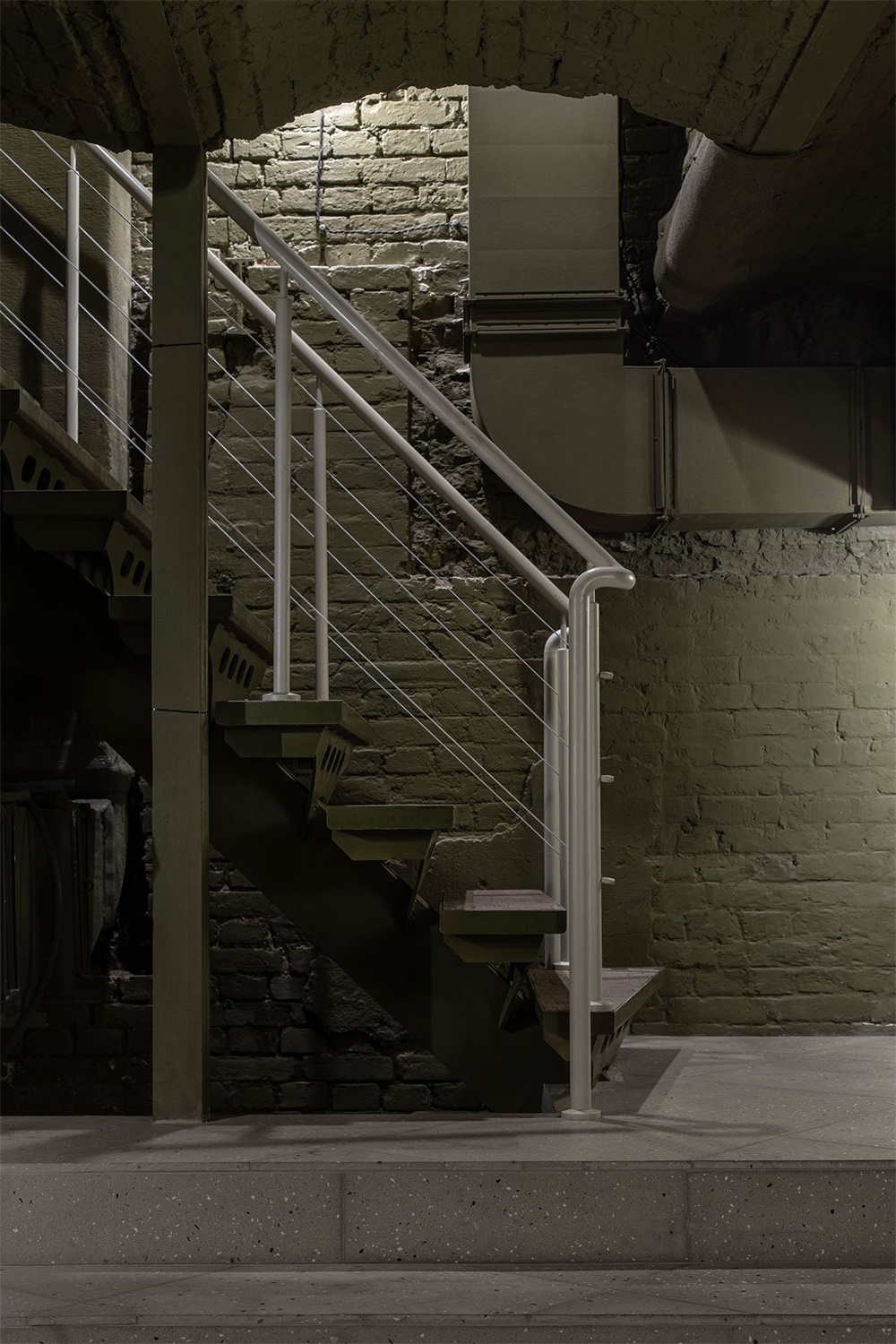 Balthazar地下酒吧,烏克蘭基輔,Rina Lovko,酒吧設計,餐飲空間,倉庫改造