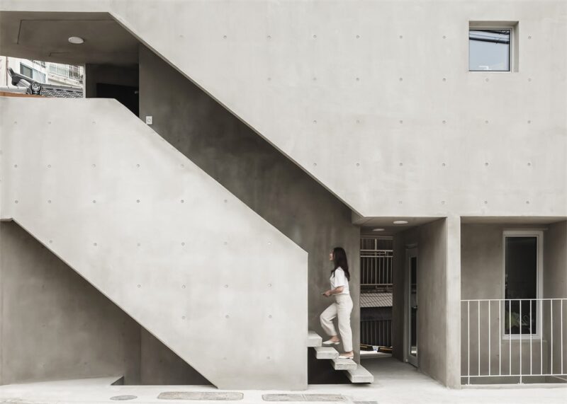 Architects H2L l 韓國九裏狹縫之家