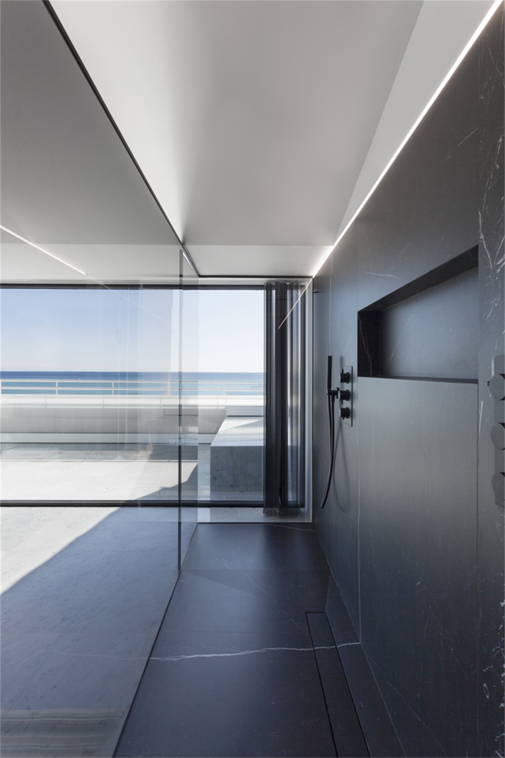 住宅空間，西班牙，Fran Silvestre Arquitectos，改造設計，penthouse住宅，極簡主義