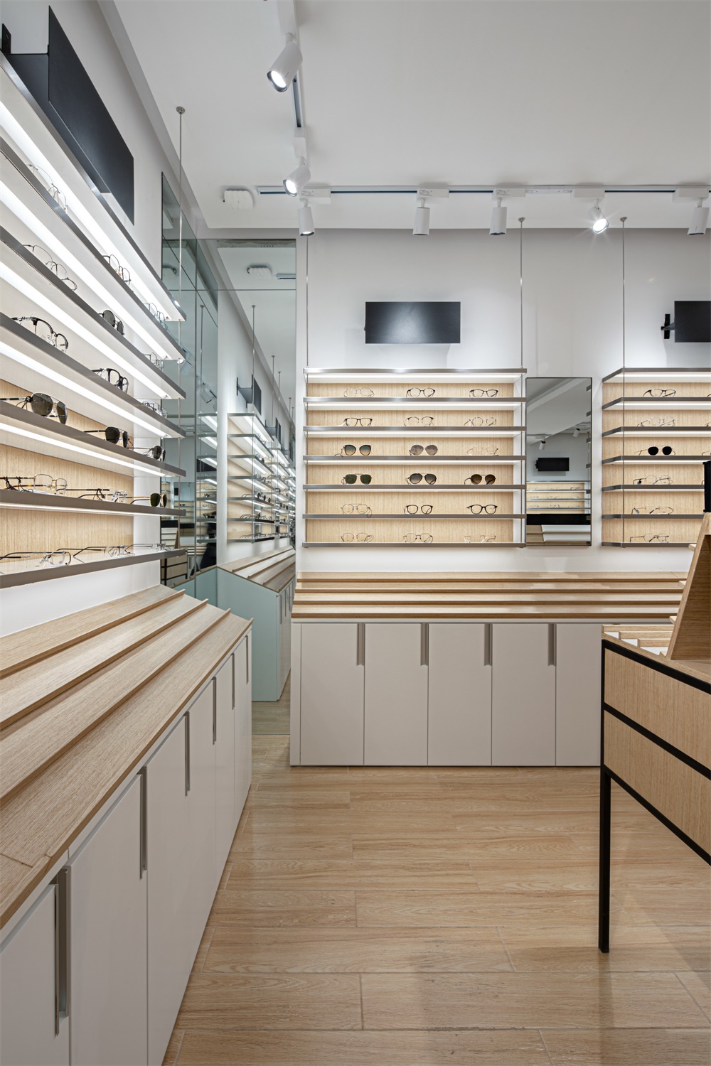 NAN Architects,丹陽,眼鏡店設計,青山良鏡,國際眼鏡店,項目投稿