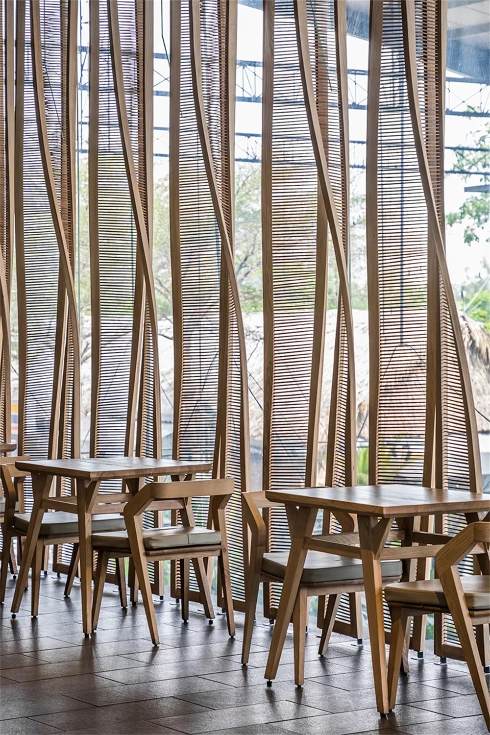 餐飲空間，Takashi Niwa Architects，Ippudo餐廳，越南，改造設計