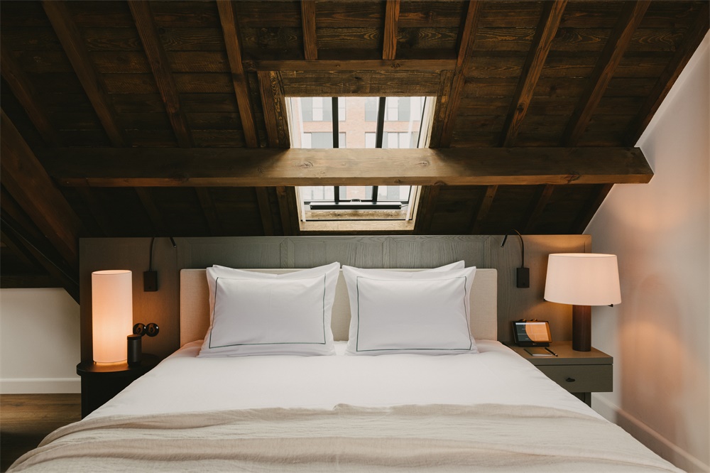 August酒店，比利時安特衛普，酒店設計，建築改造，VVDA&WCA