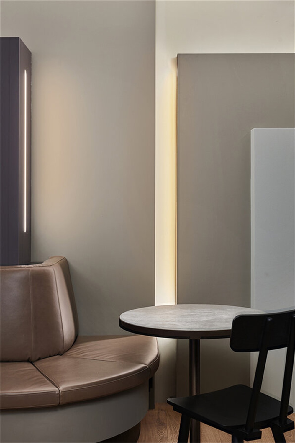 Studio Modijefsky,荷蘭海牙,Foodhallen美食廣場,餐飲空間,改造設計