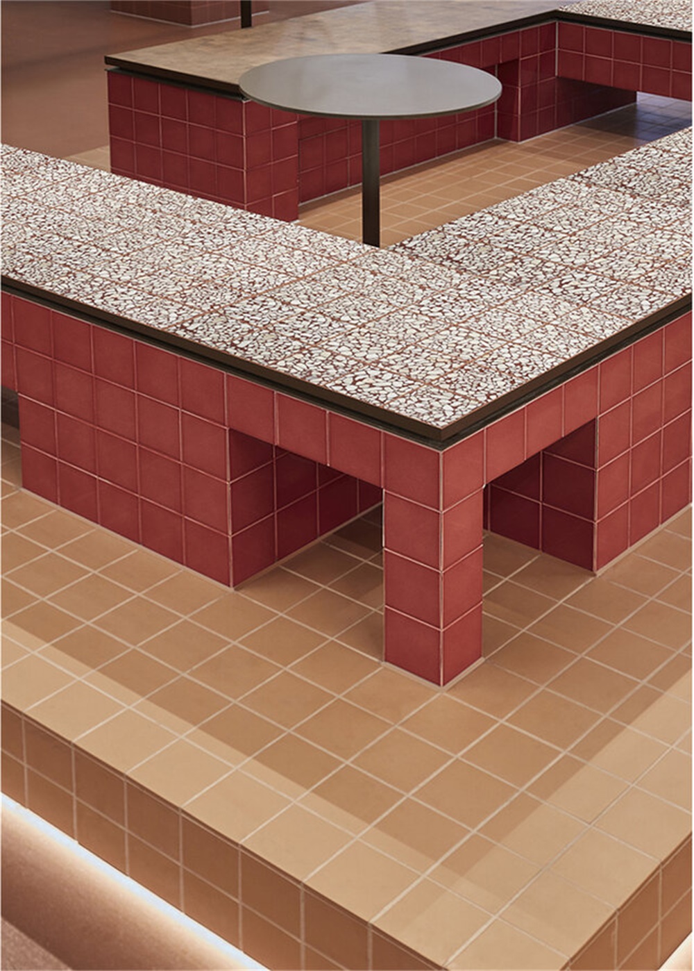 Studio Modijefsky,荷蘭海牙,Foodhallen美食廣場,餐飲空間,改造設計