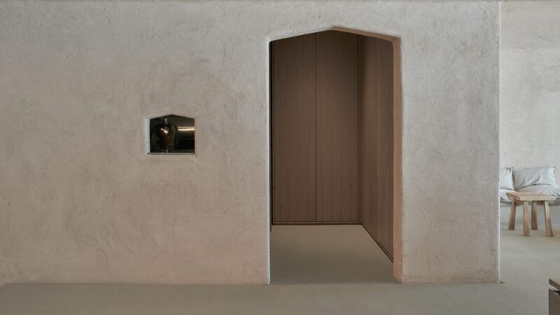 Bone l 阿聯酋哈伊馬角Hoof極簡咖啡廳