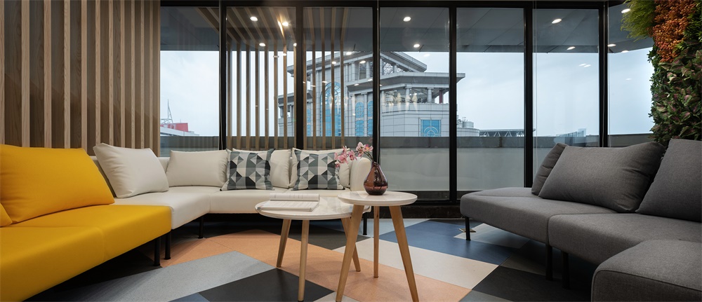 辦公空間,國內辦公室設計,深圳,振業集團子公司辦公室,裏外營造
