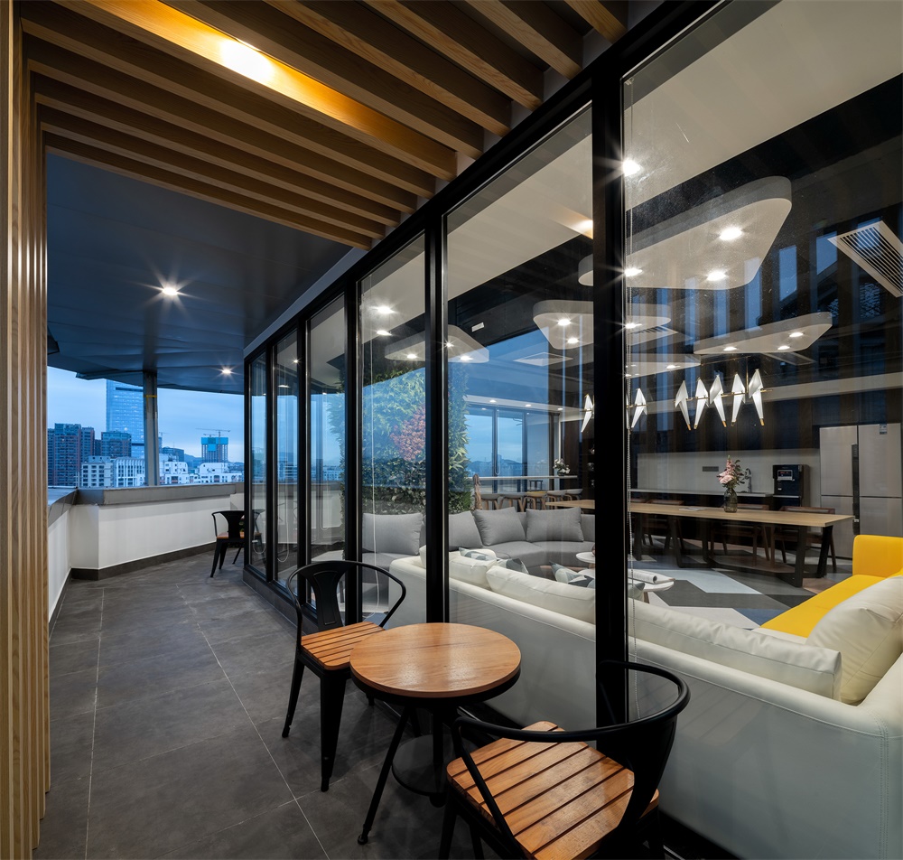 辦公空間,國內辦公室設計,深圳,振業集團子公司辦公室,裏外營造