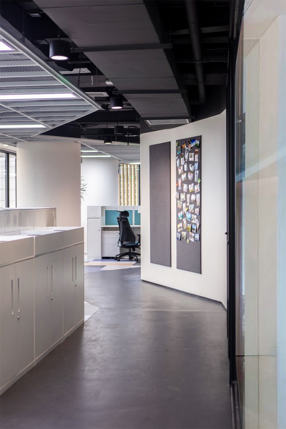 辦公空間,國內辦公室設計,深圳,振業集團子公司辦公室,裏外營造