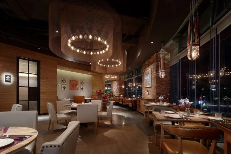 藝鼎設計 | 北歐小鎮攜手居酒屋打造都市生活聚會場