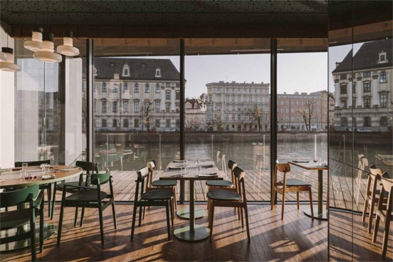 buck.studio l 波蘭Martim河濱餐廳