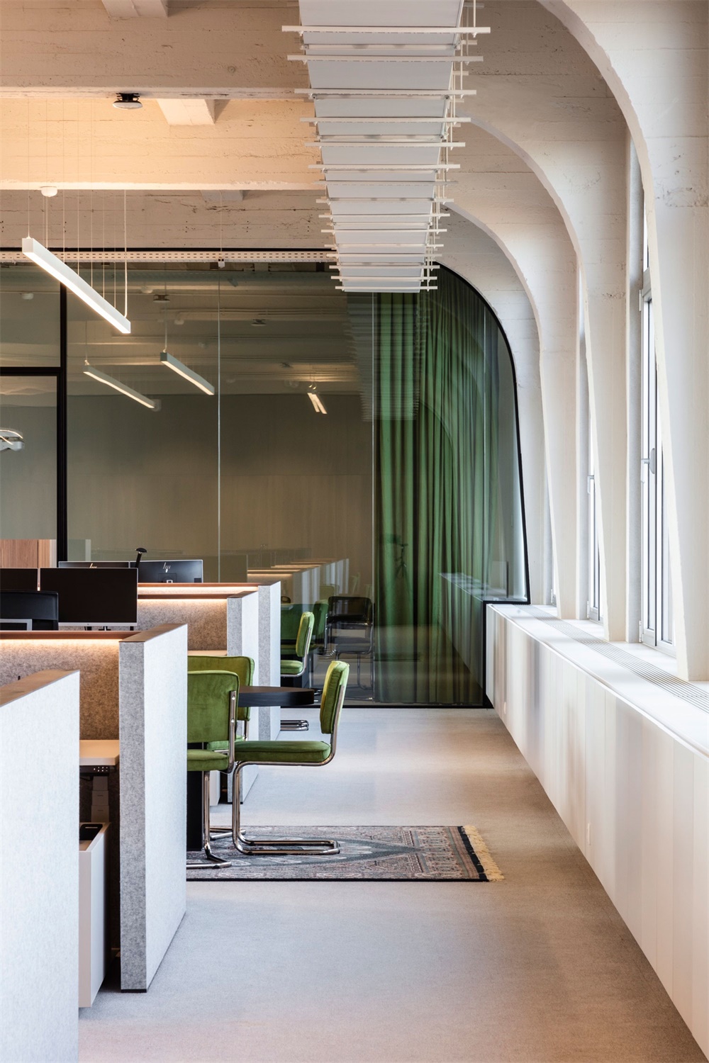 辦公空間，廠房改造設計，Vandewiele，集團辦公室總部，比利時，廠房辦公室