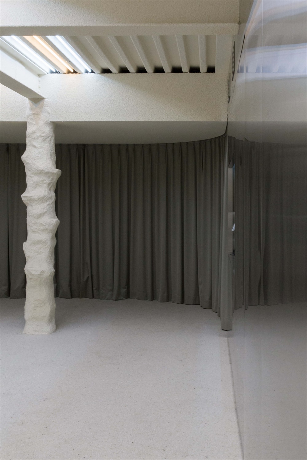 商業空間,國外零售空間設計,旗艦店,首爾,服裝品牌旗艦店,項目投稿