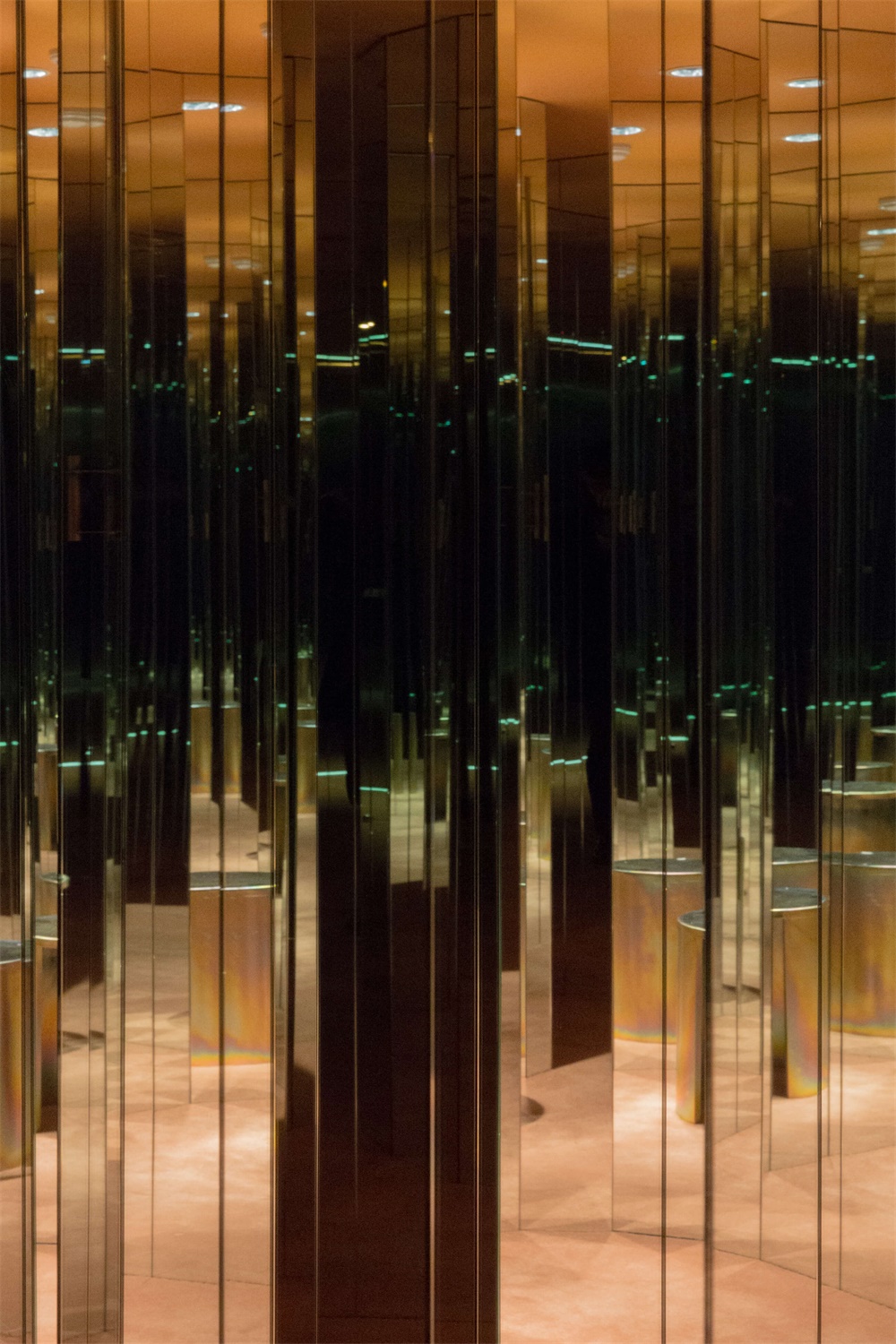 商業空間,國外零售空間設計,旗艦店,首爾,服裝品牌旗艦店,項目投稿