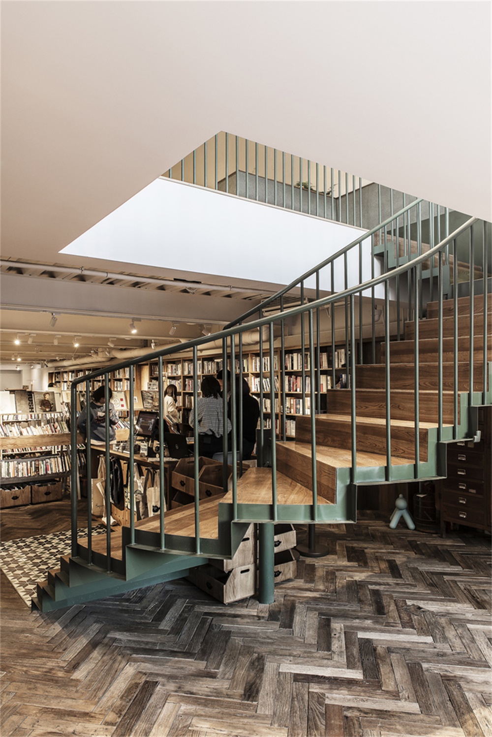 商業空間，多抓魚線下空間，未來以北工作室，書店設計，北京，懷舊空間