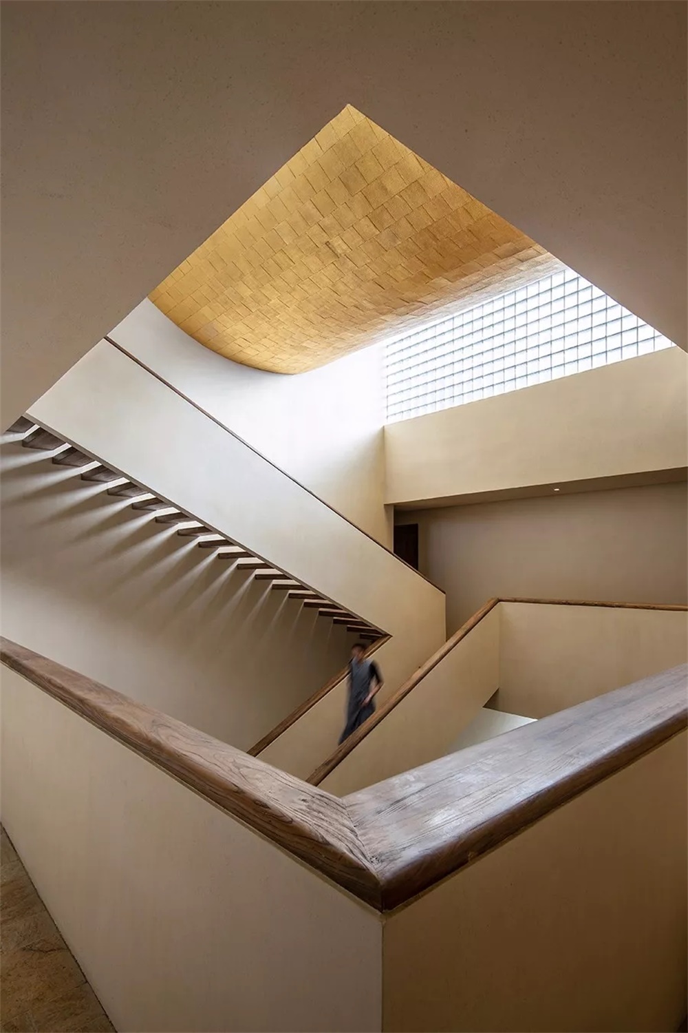 設計酒店,中國設計酒店,雲南迪慶,度假酒店設計,趙楊,重慶尚壹揚設計