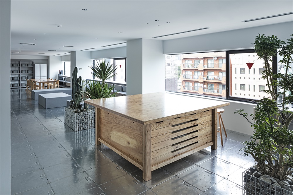 辦公空間，東京，Schemata Architects，日式極簡設計，辦公室設計，Rhizomatiks，金屬感