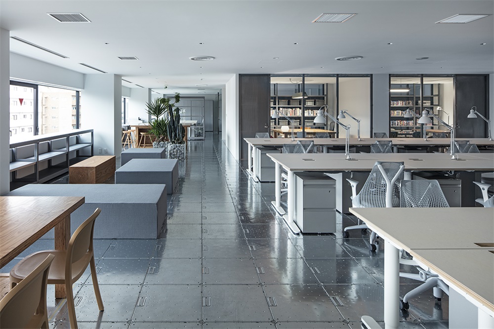 辦公空間，東京，Schemata Architects，日式極簡設計，辦公室設計，Rhizomatiks，金屬感