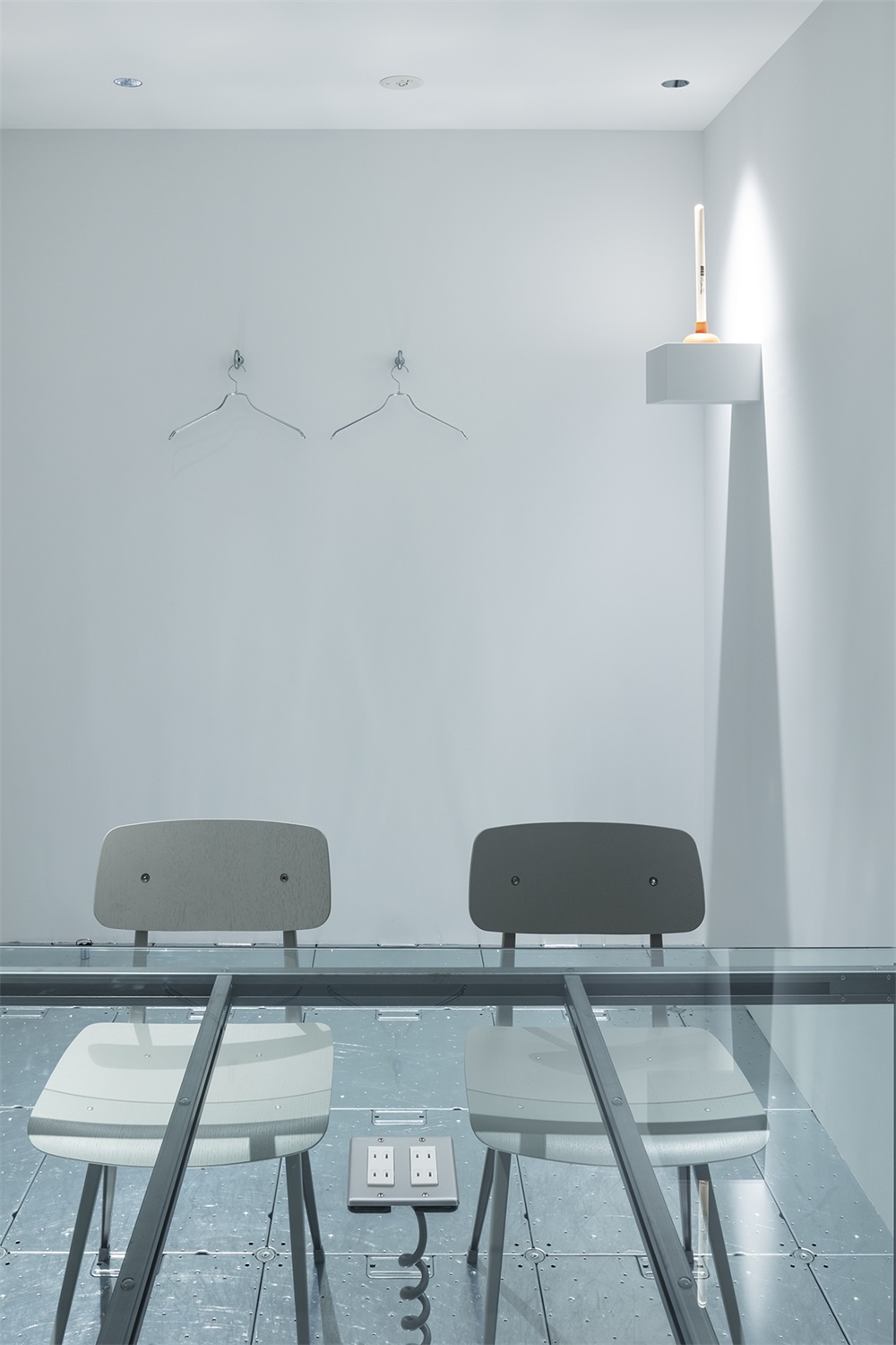 辦公空間，東京，Schemata Architects，日式極簡設計，辦公室設計，Rhizomatiks，金屬感