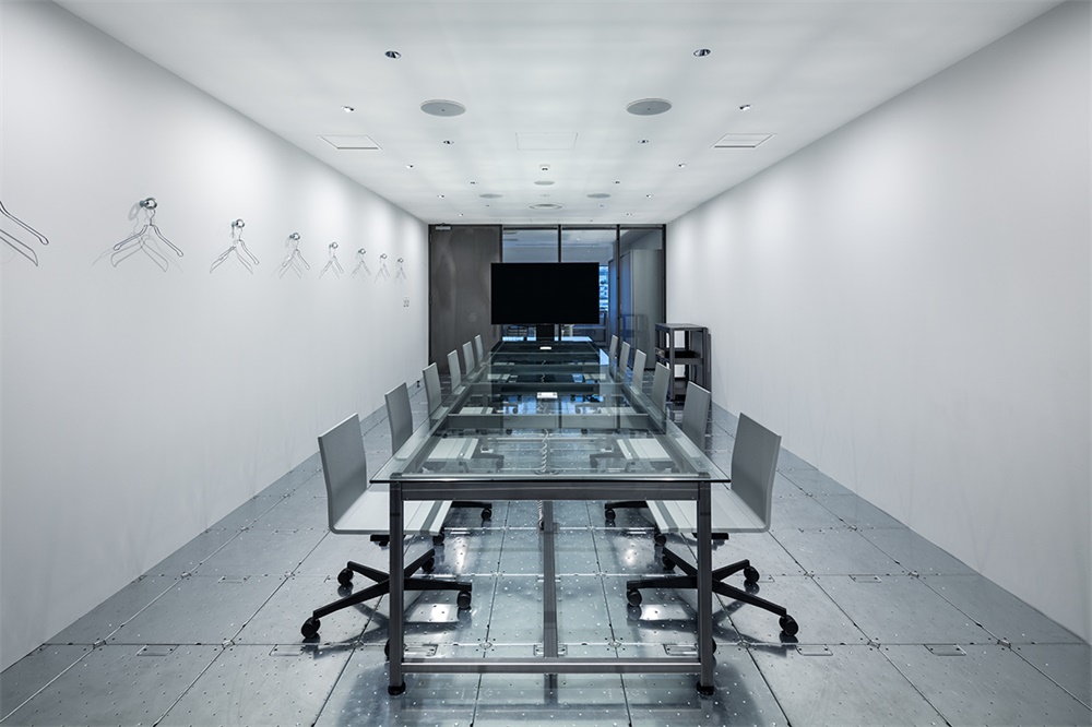 辦公空間，東京，Schemata Architects，日式極簡設計，辦公室設計，Rhizomatiks，金屬感