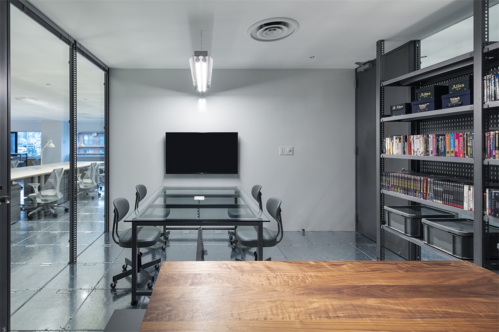 辦公空間，東京，Schemata Architects，日式極簡設計，辦公室設計，Rhizomatiks，金屬感