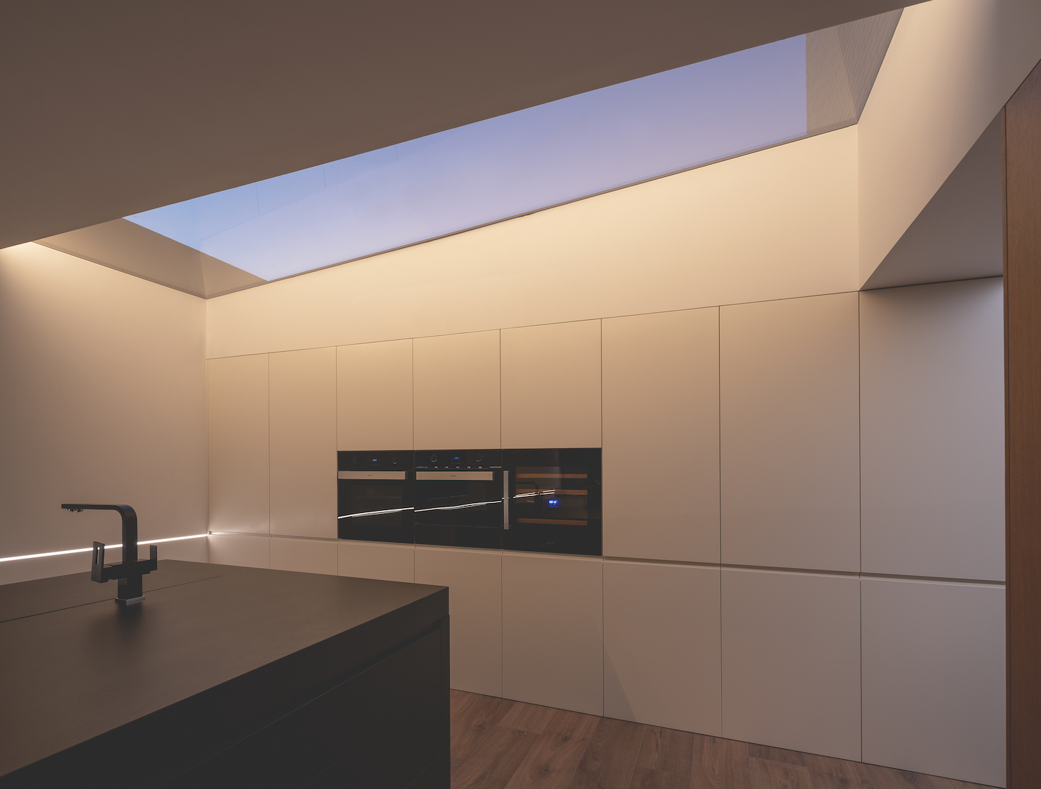 住宅空間,極簡主義住宅,Balzar Arquitectos,極簡空間設計,瓦倫西亞,住宅翻新設計