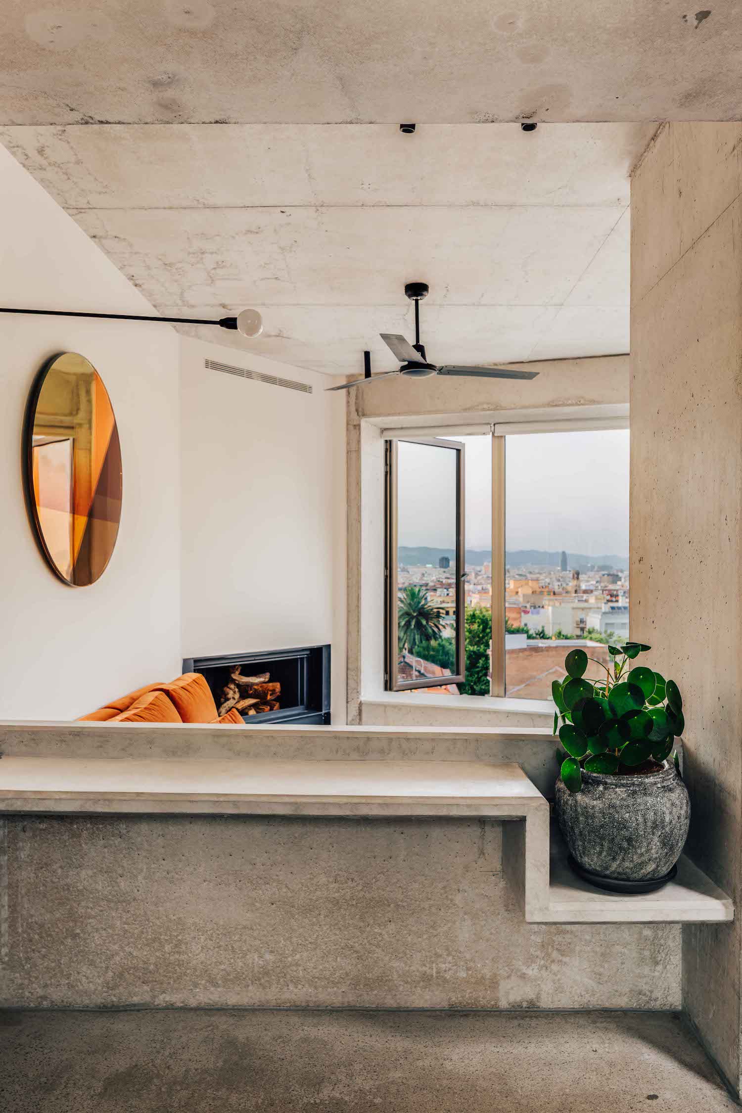 住宅空間，公寓改造設計，巴塞羅那，停車場改造住宅，Barbara Appolloni，混凝土公寓，極簡主義公寓