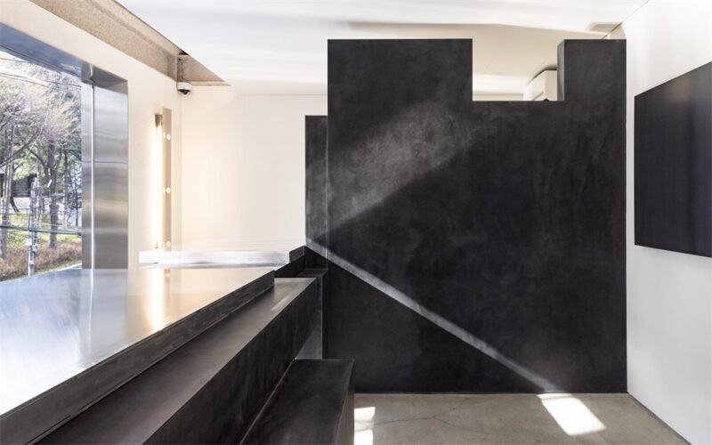 Studio Unravel | 高級服裝品牌的時間痕跡美學