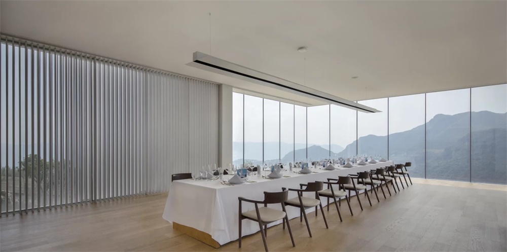 餐飲空間，餐廳設計，“漂浮的島嶼”，C+ Architects，重慶，懶壩大地藝術節，法式餐廳設計