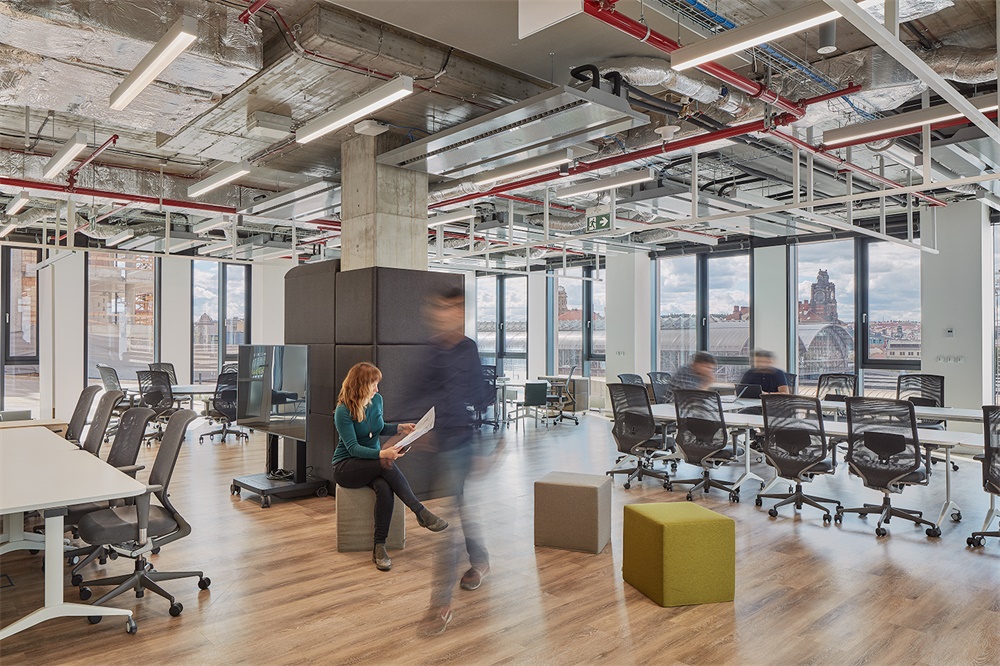 辦公空間，Deloitte，德勤會計師事務所，布拉格，辦公室設計，現代風格辦公室