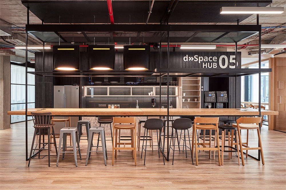 辦公空間，Deloitte，德勤會計師事務所，布拉格，辦公室設計，現代風格辦公室