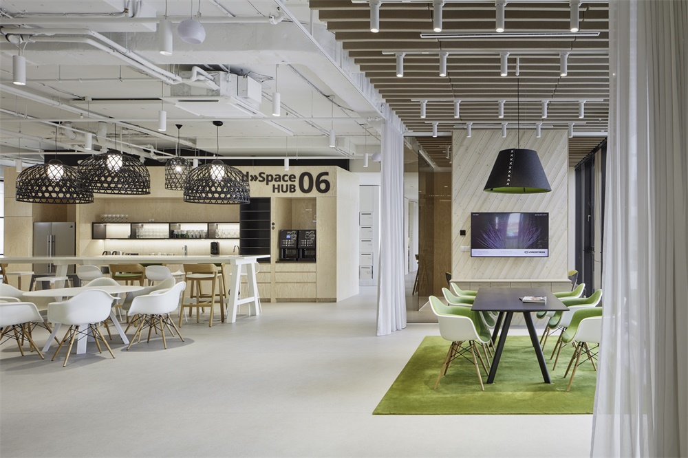 辦公空間，Deloitte，德勤會計師事務所，布拉格，辦公室設計，現代風格辦公室