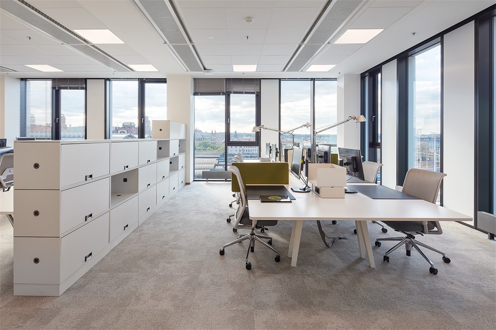 辦公空間，Deloitte，德勤會計師事務所，布拉格，辦公室設計，現代風格辦公室