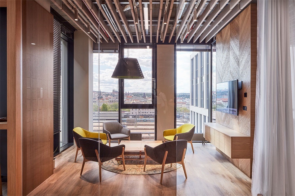 辦公空間，Deloitte，德勤會計師事務所，布拉格，辦公室設計，現代風格辦公室