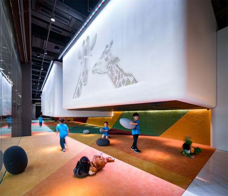 杜茲設計 | 飄在空中的教室—長頸鹿美語空間