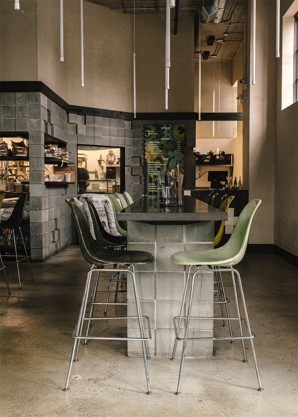 餐飲空間,廠房改造,墨西哥菜餐廳,Tacofino Ocho,溫哥華餐廳設計,酒吧餐廳