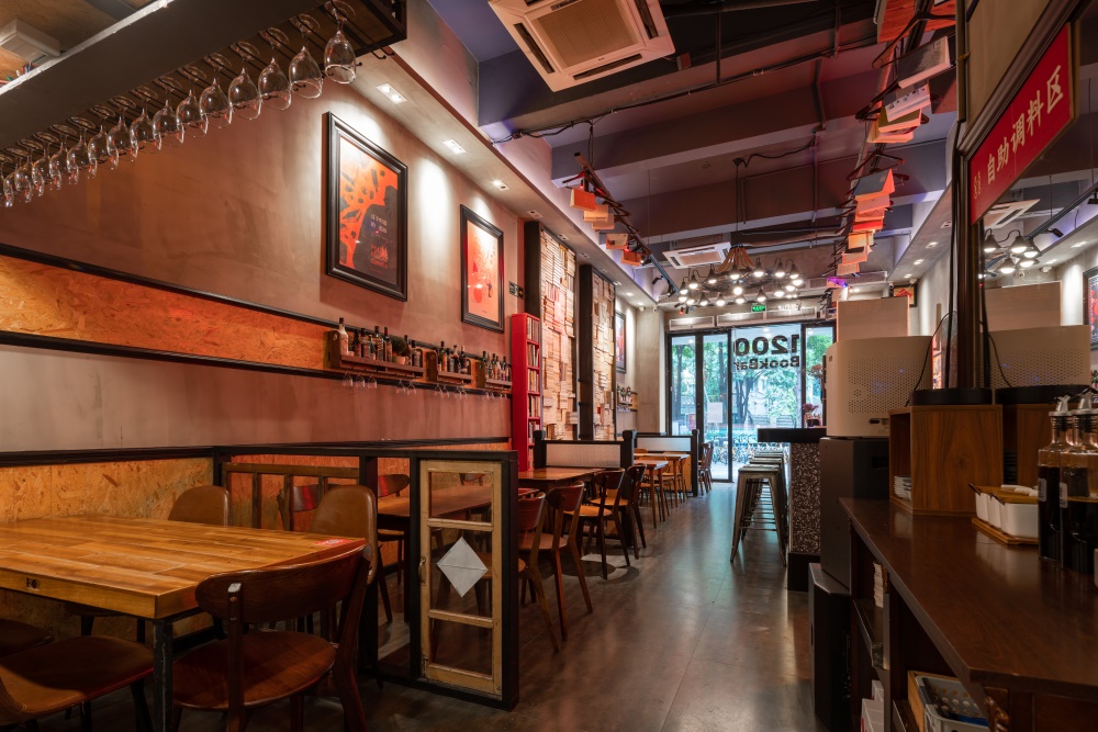 餐飲空間，水餃店設計，嬉皮士精神，廣州，負空間設計，loft工業風，喜喜水餃，項目投稿