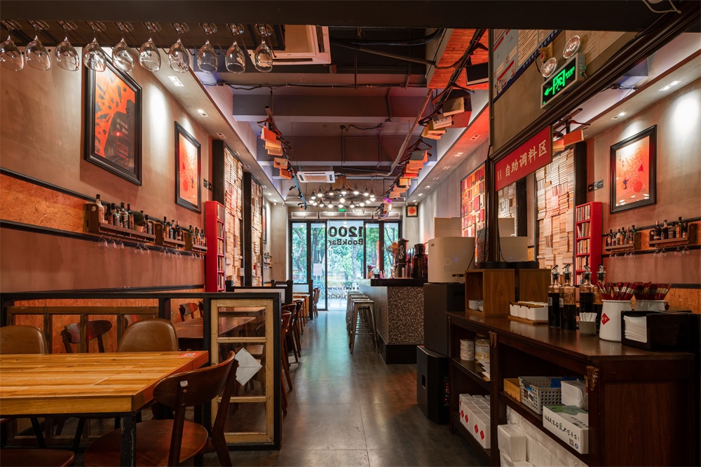 餐飲空間，水餃店設計，嬉皮士精神，廣州，負空間設計，loft工業風，喜喜水餃，項目投稿