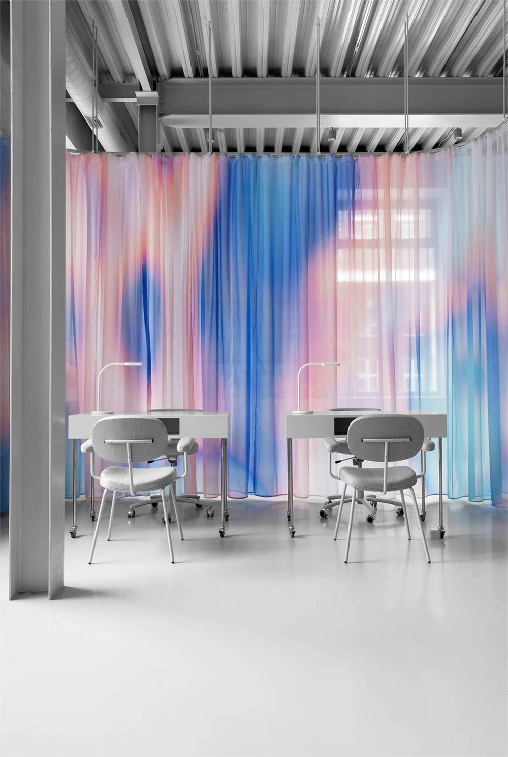 辦公空間,聯合辦公空間,美容聯合辦公空間,共享辦公室,國外聯合辦公空間,Eduard Eremchuk