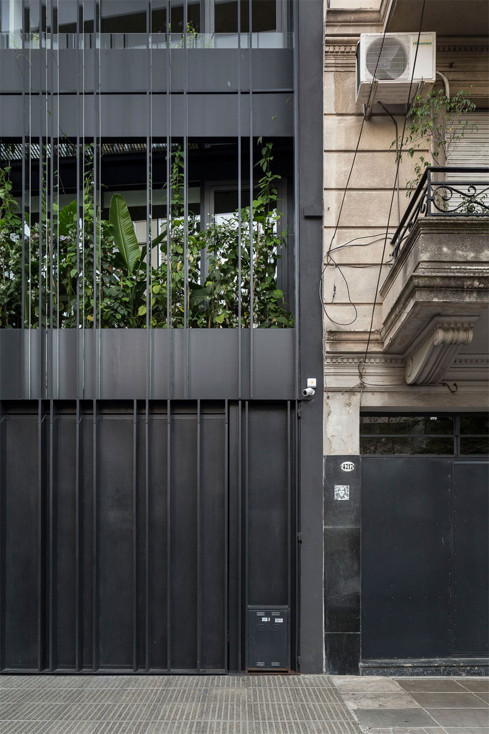 辦公空間,廠房改造,工業風辦公室,倉庫陳列室,紡織品公司辦公室,建築立麵改造設計