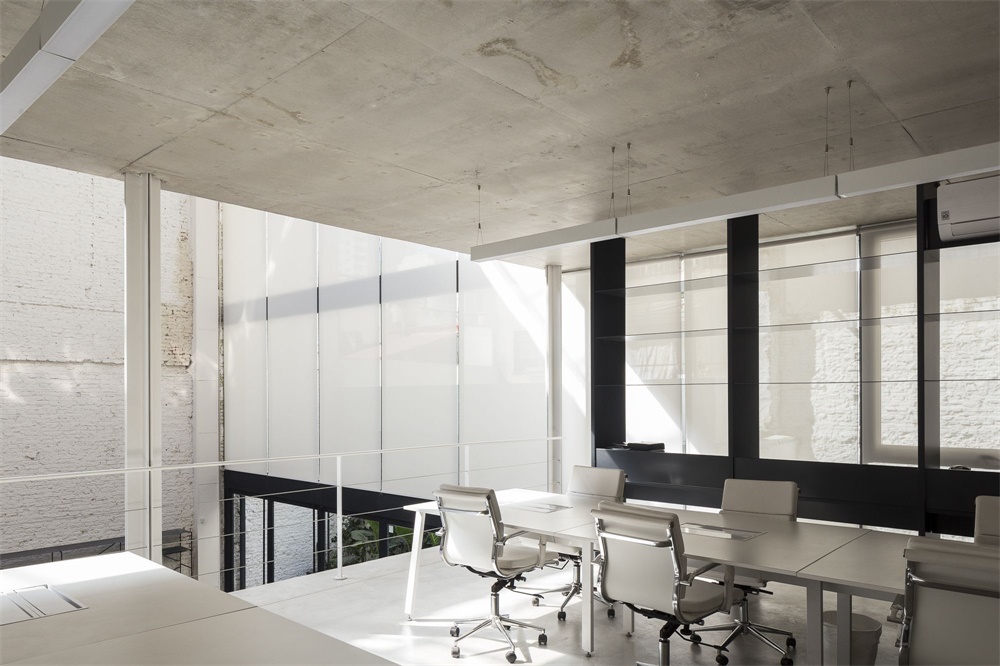 辦公空間,廠房改造,工業風辦公室,倉庫陳列室,紡織品公司辦公室,建築立麵改造設計