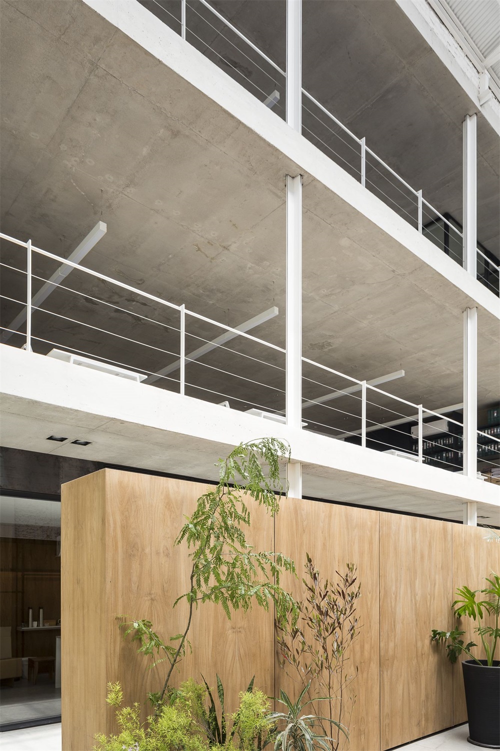 辦公空間,廠房改造,工業風辦公室,倉庫陳列室,紡織品公司辦公室,建築立麵改造設計