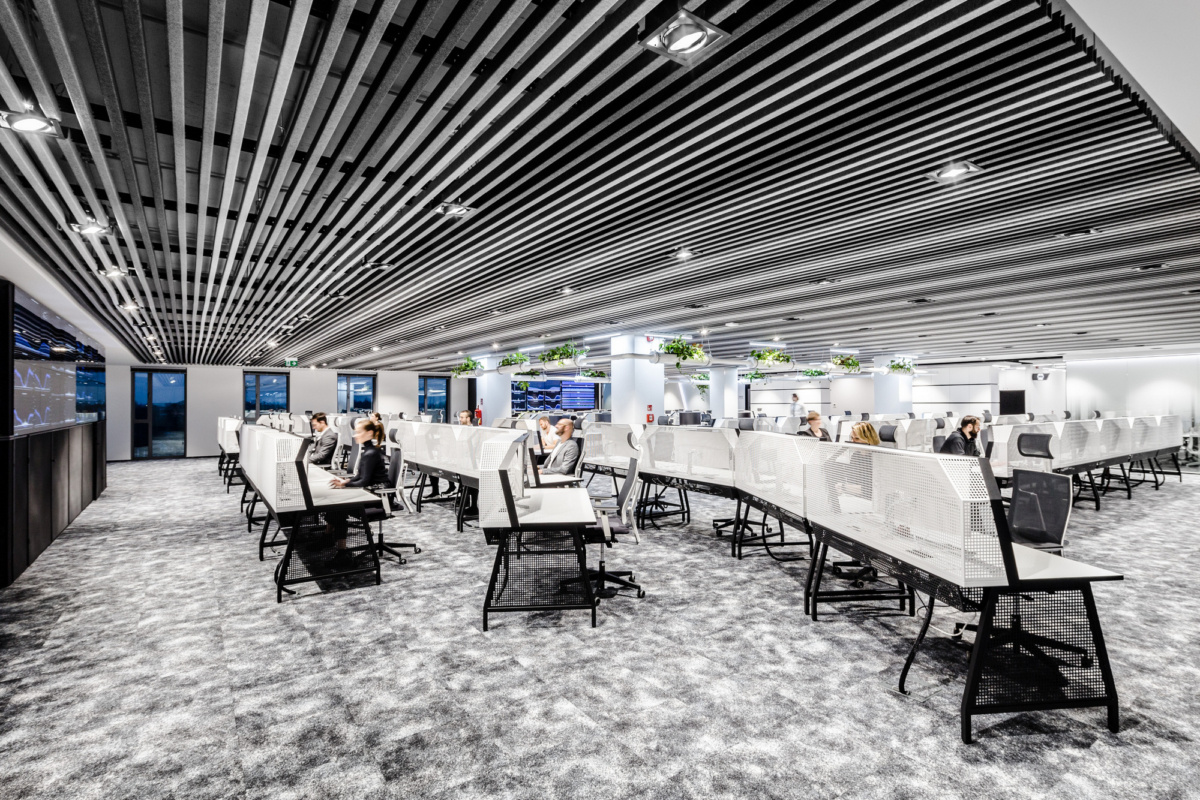 辦公空間,未來主義設計,科幻感辦公室,科技公司辦公室,波蘭華沙