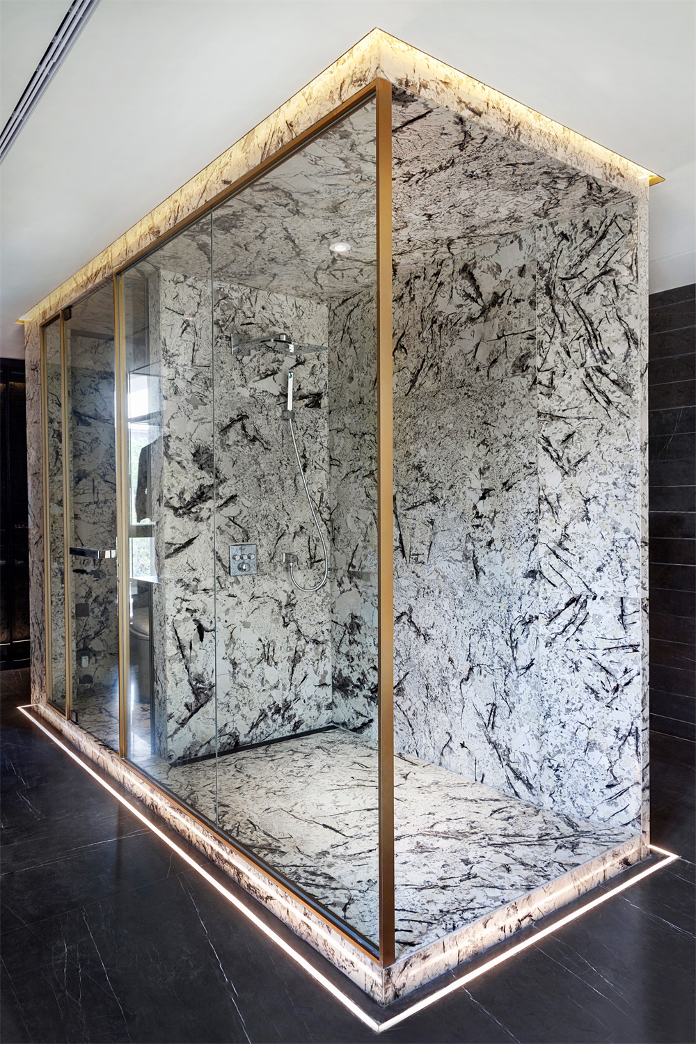 住宅空間,黑曜石別墅,別墅設計,廣州尚逸裝飾設計,軟裝設計,珠海保利九洲天和三期嶼墅,項目投稿