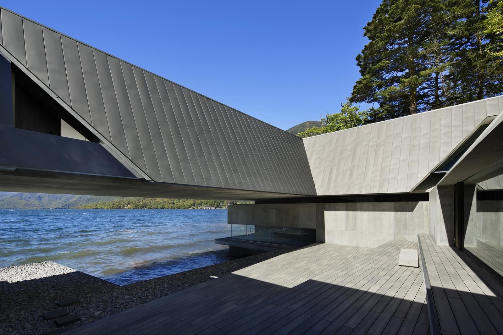 住宅設計,別墅設計,現代住宅設計,住宅空間設計,濱湖別墅,日本中禪寺濱湖別墅,Nikken Sekkei設計,Nikken Sekkei設計作品