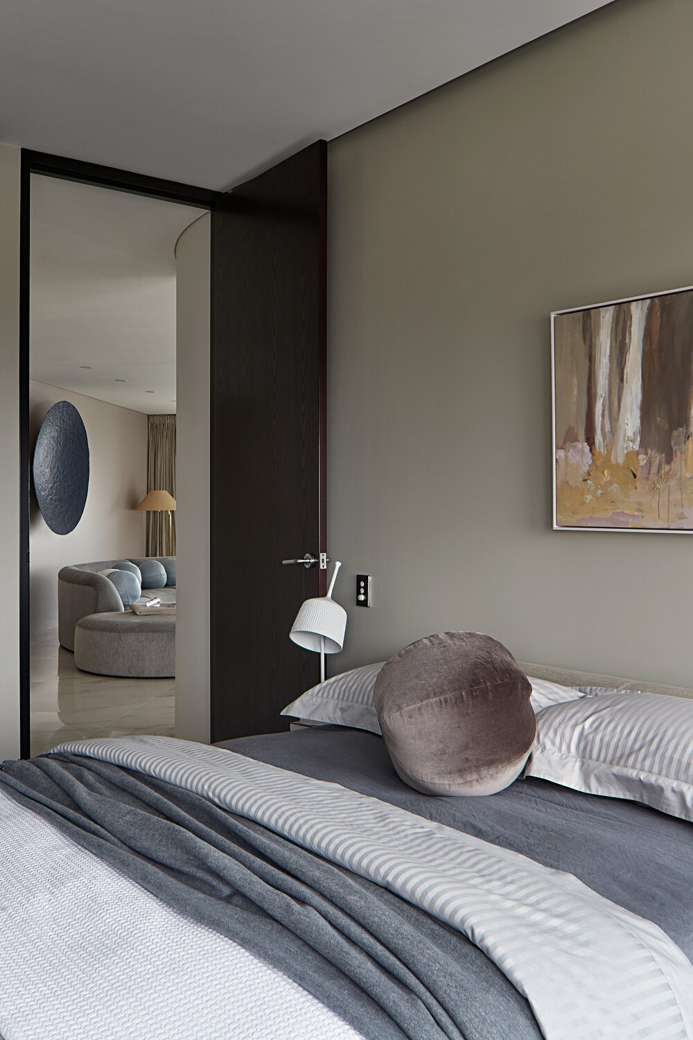 公寓設計,國外公寓設計,現代風格公寓設計,住宅改造,翻新住宅,藝術空間設計,藝術住宅設計,住宅設計,現代風格住宅設計,家裝設計,住宅空間設計