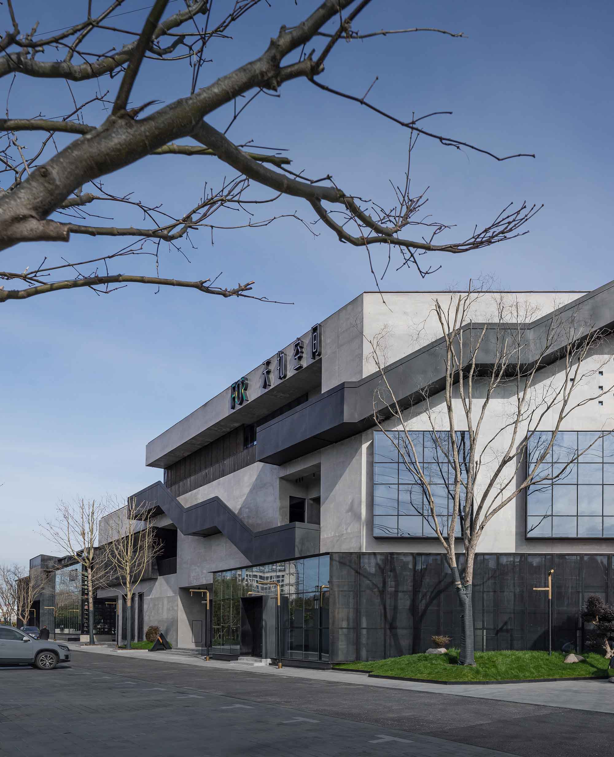 建築改造,建築改造設計,廠房改造,廠房改造設計,文化建築改造,展覽類建築改造,藝術空間改造設計,藝術空間改造,創意辦公室,創意辦公空間設計,創意辦公改造,舊建築改造設計,上海本哲建築,上海本哲建築設計公司,上海本哲建築設計作品