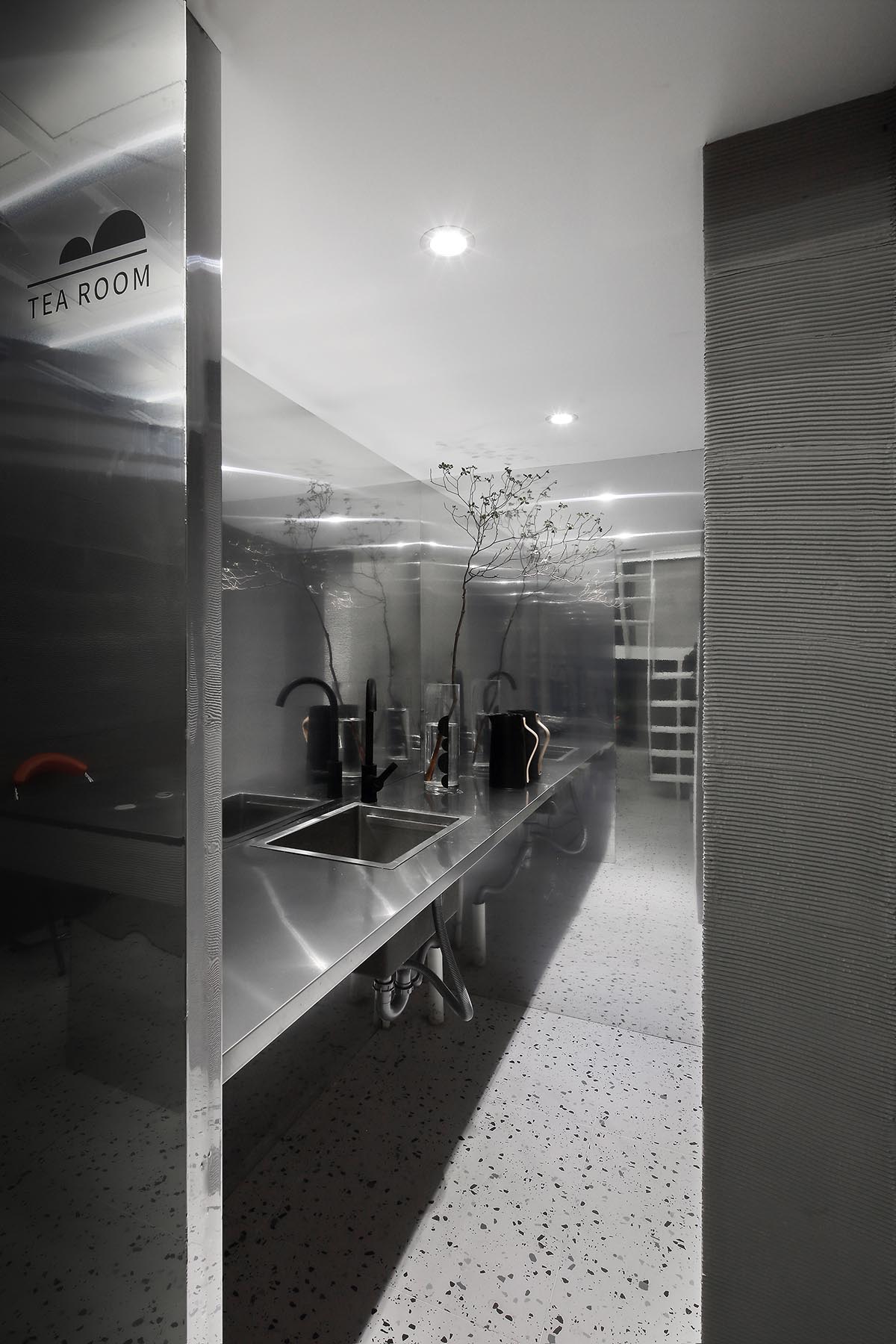 辦公室設計,小型辦公室設計,設計公司辦公室,工業風辦公室,隔層辦公室設計,寧波辦公室設計,複式辦公室設計,離宅半米