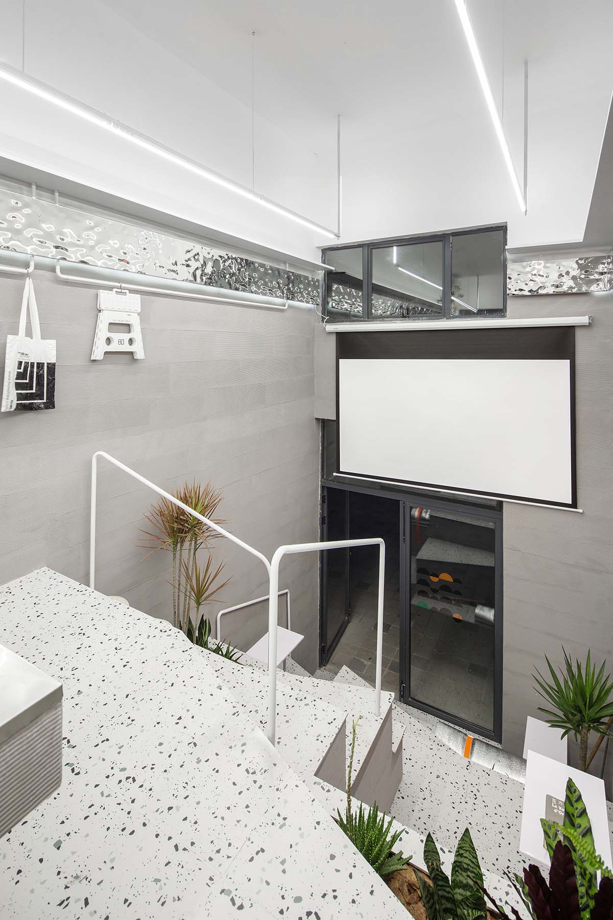 辦公室設計,小型辦公室設計,設計公司辦公室,工業風辦公室,隔層辦公室設計,寧波辦公室設計,複式辦公室設計,離宅半米