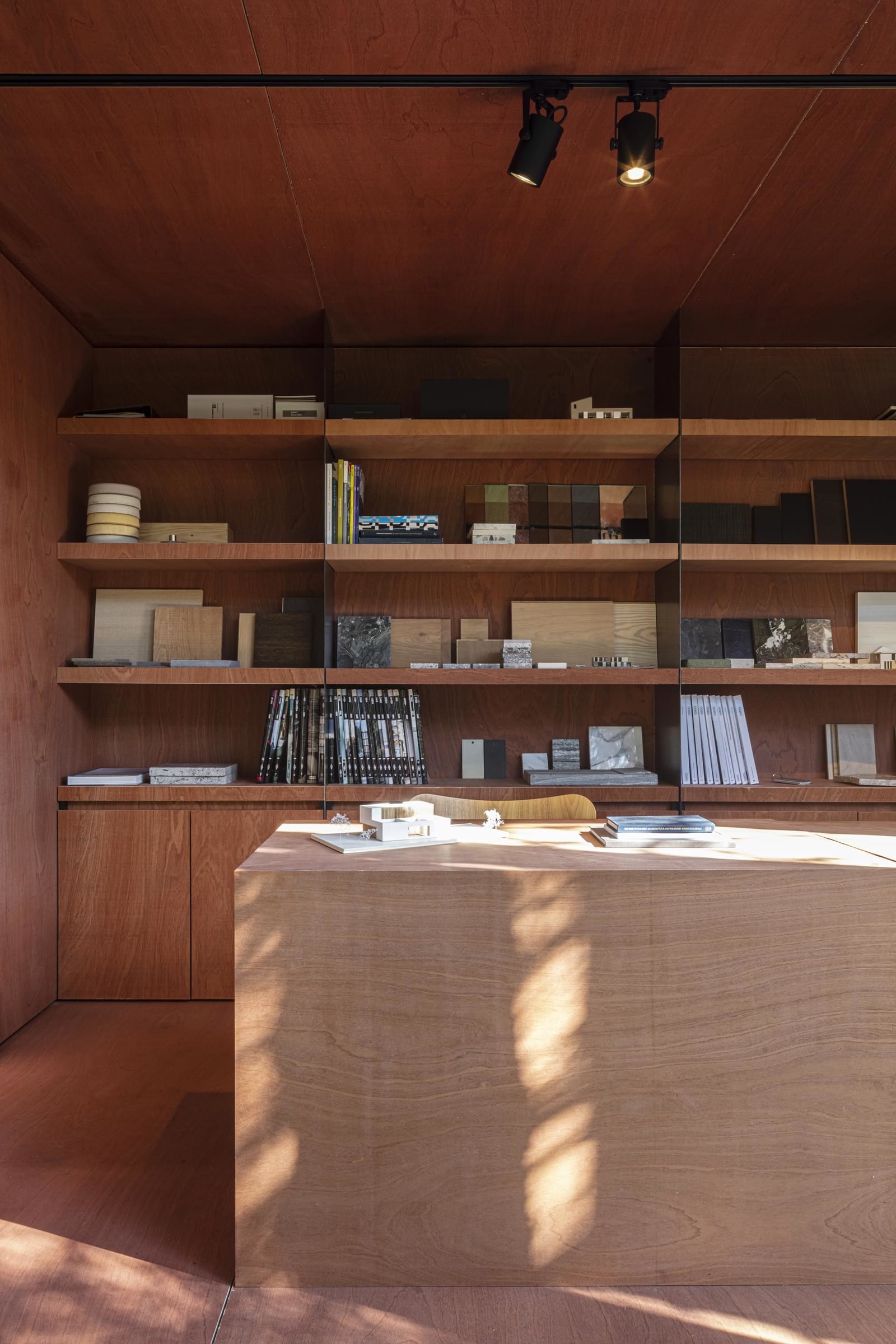 可移動辦公室設計,辦公室設計,現代風格辦公室設計,國外辦公室設計,開放式辦公室設計,設計公司辦公室設計