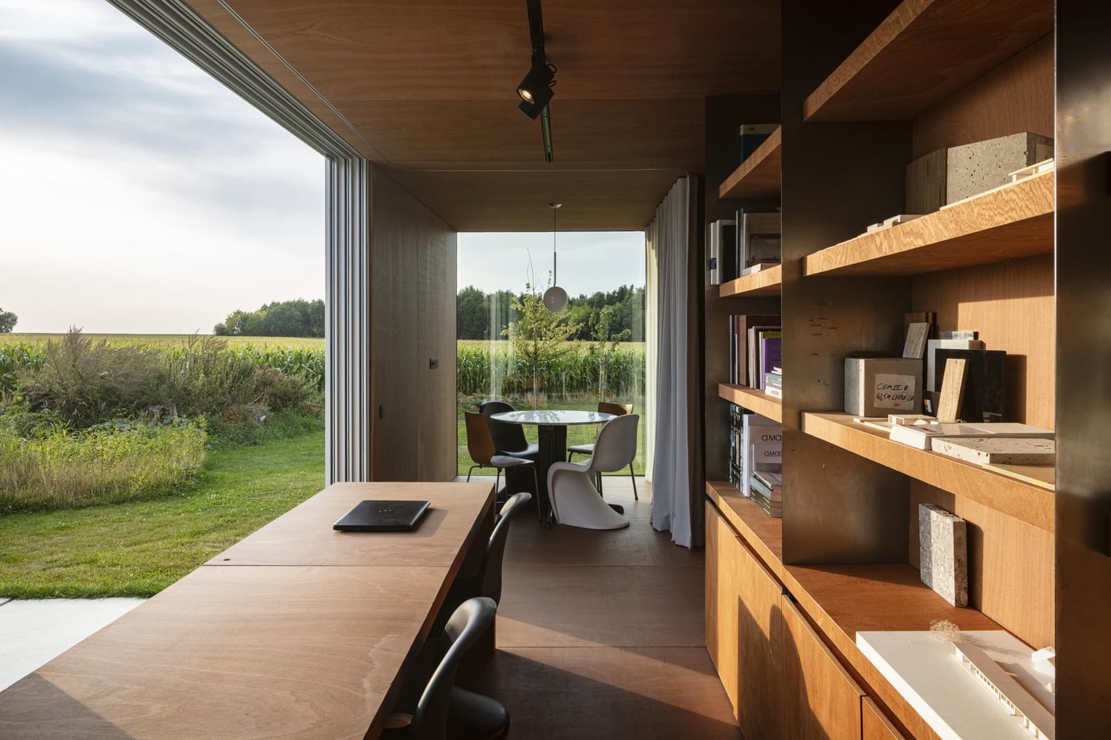 可移動辦公室設計,辦公室設計,現代風格辦公室設計,國外辦公室設計,開放式辦公室設計,設計公司辦公室設計